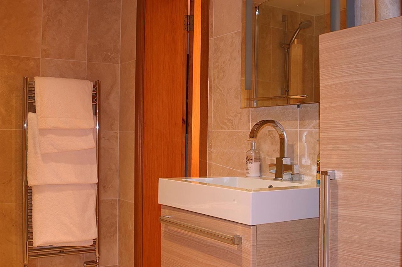 Kingsview Apartment Стърлинг Екстериор снимка
