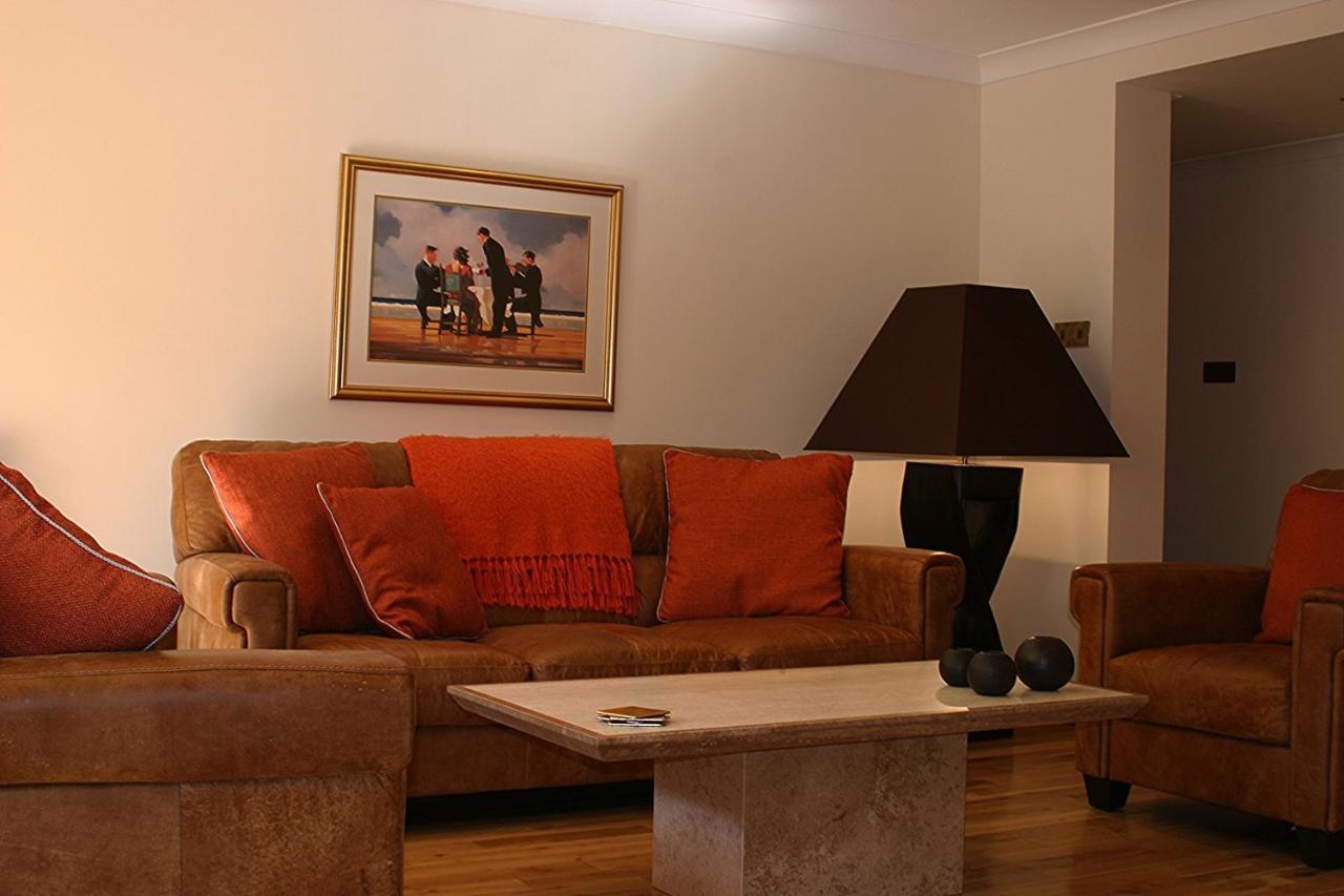 Kingsview Apartment Стърлинг Екстериор снимка